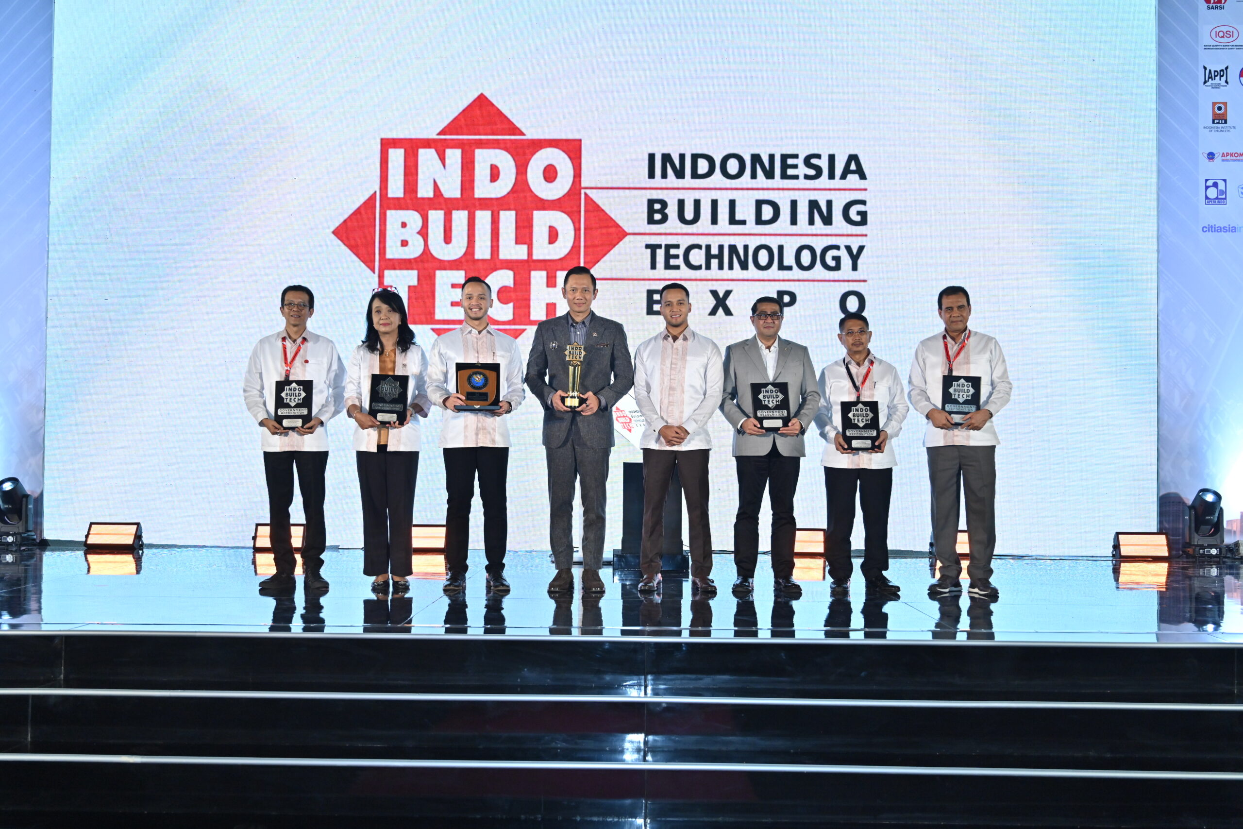 IndoBuildTech Expo Part 1 2026 Resmi Dibuka, Perkuat Kolaborasi Industri Bangunan Menuju Masa Depan yang Lebih Inovatif